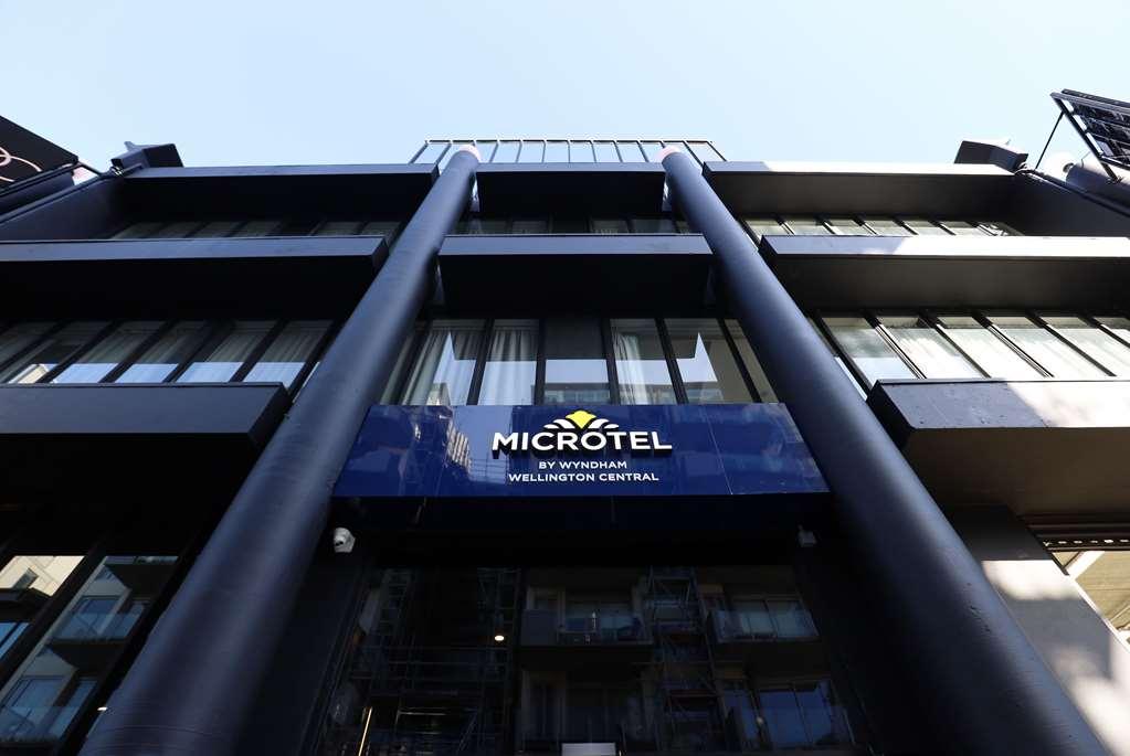 Microtel By Wyndham Wellington Exteriör bild